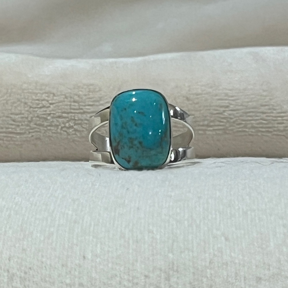 Turquoise Stone Silver Ring - Picture 5 of 11